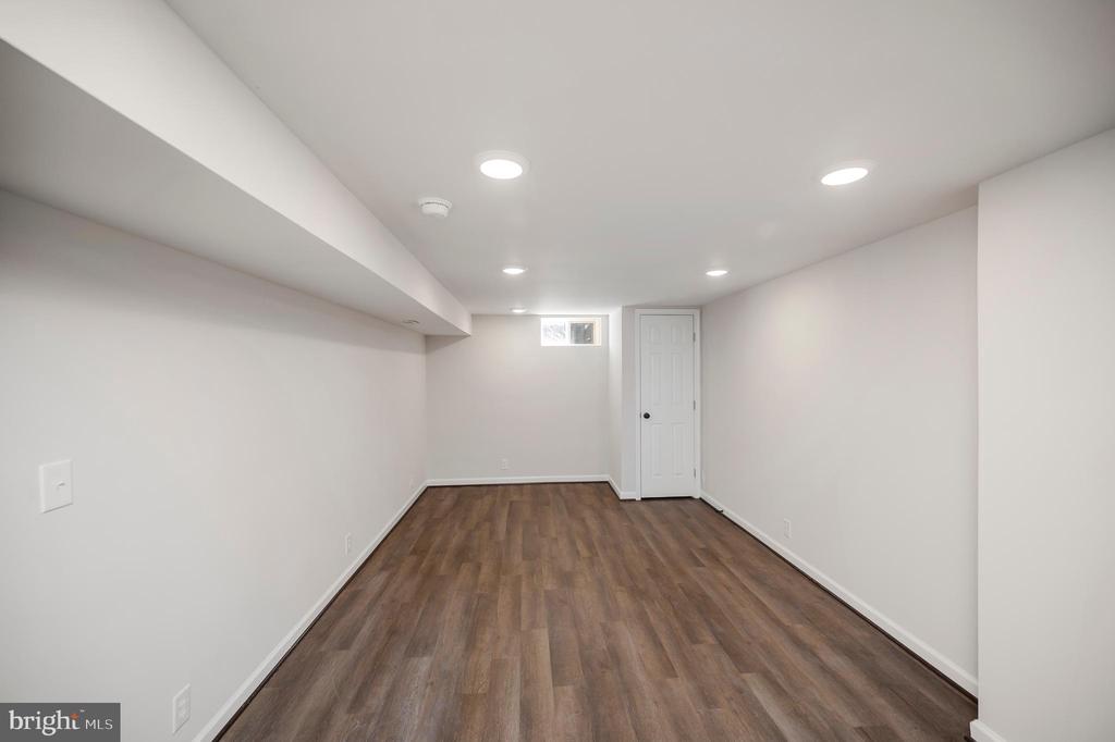 241 FERRY ROAD
