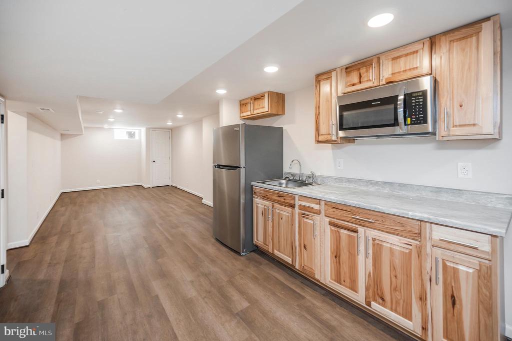 241 FERRY ROAD