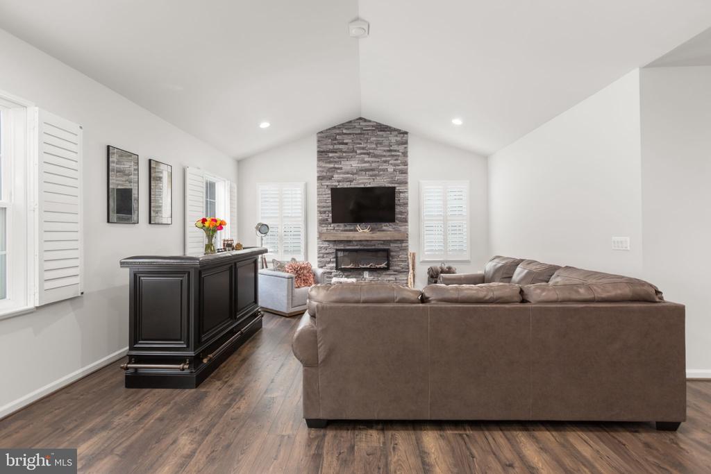 207 LIBERTY HALL DRIVE