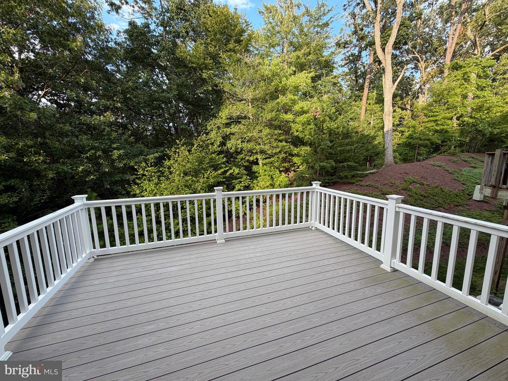 803 WOODSTREAM BOULEVARD Unit: 902