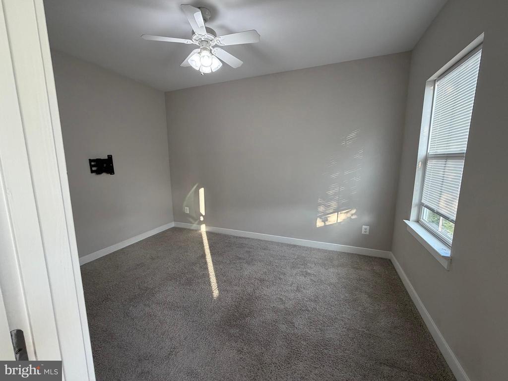 803 WOODSTREAM BOULEVARD Unit: 902