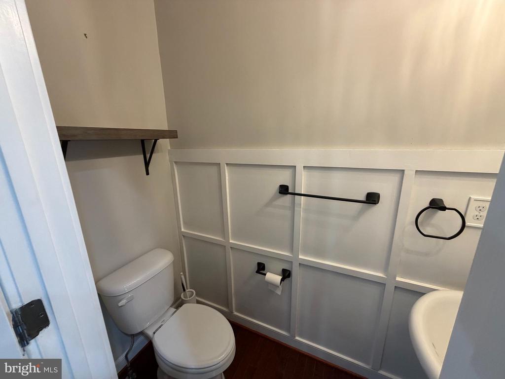 803 WOODSTREAM BOULEVARD Unit: 902