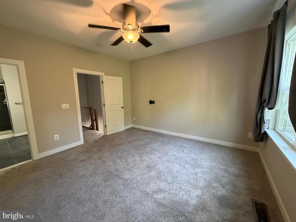 803 WOODSTREAM BOULEVARD Unit: 902