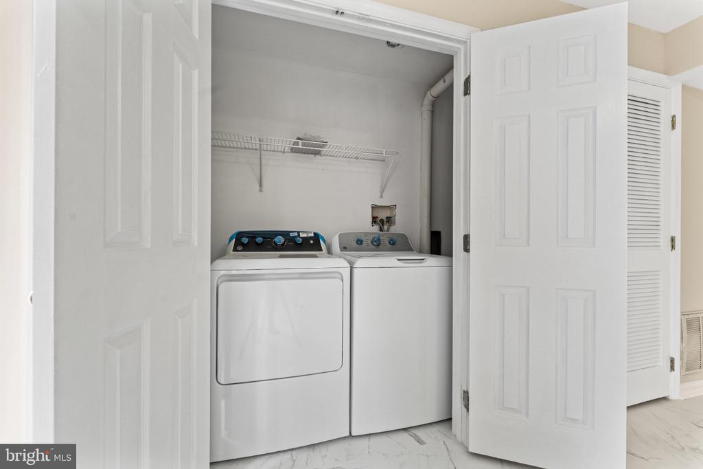 209 ILONA COURT