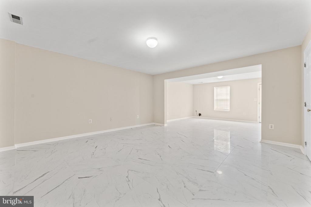 209 ILONA COURT