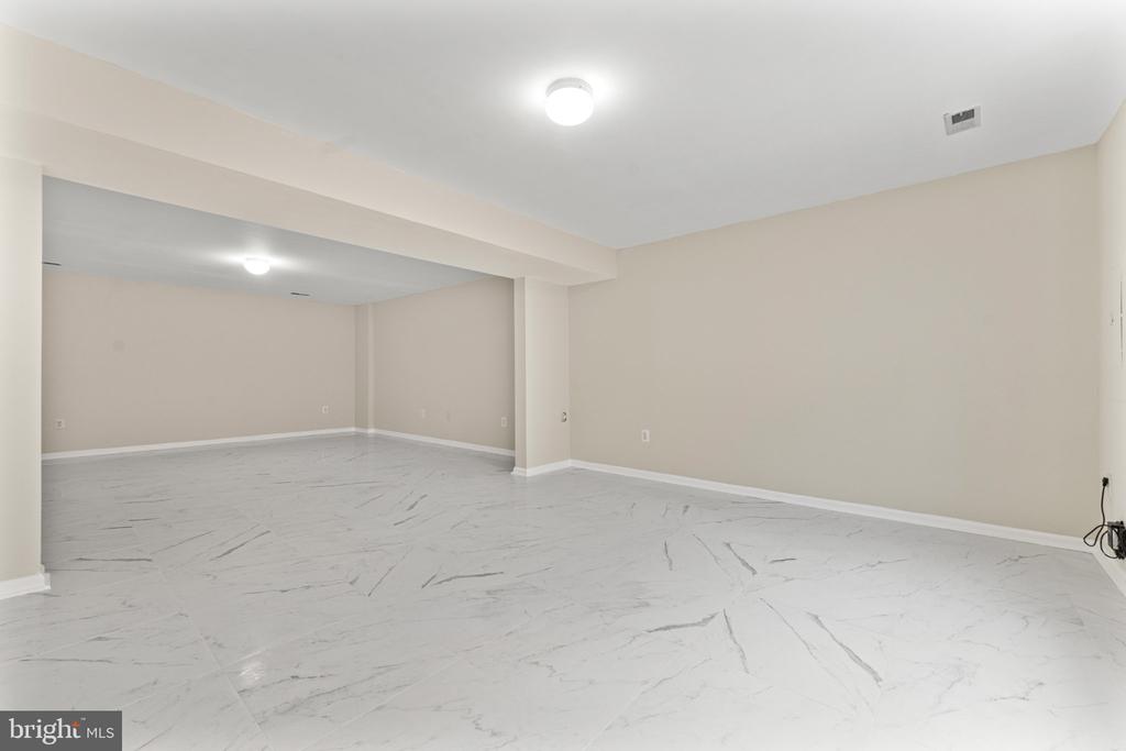 209 ILONA COURT