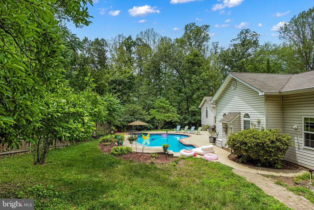 270 TELEGRAPH ROAD