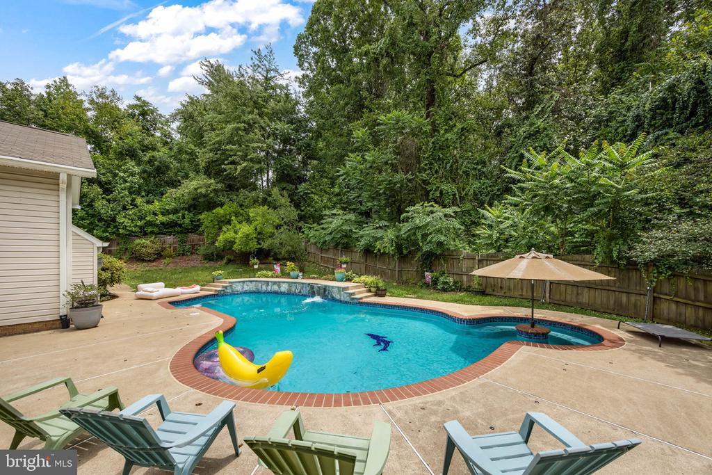 270 TELEGRAPH ROAD