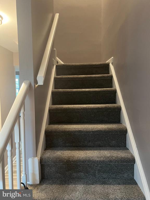 7 PEAR TREE LANE