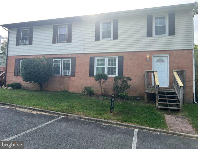 7 PEAR TREE LANE