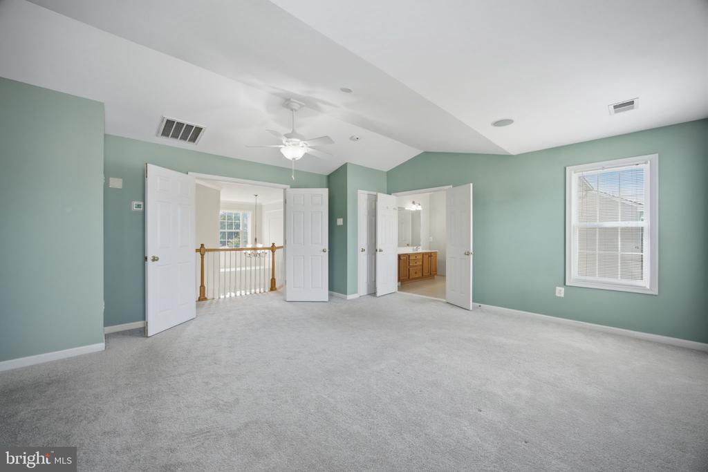 20 PINEHURST LANE