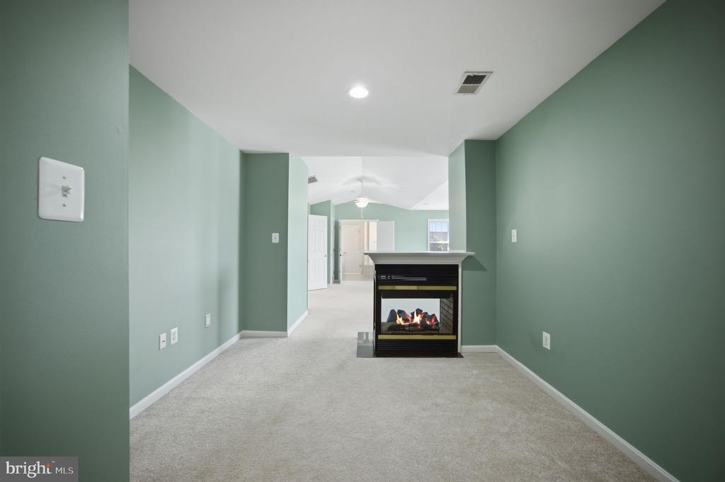 20 PINEHURST LANE