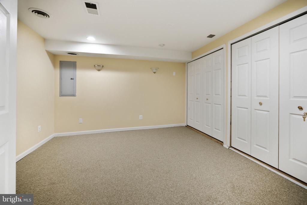 20 PINEHURST LANE