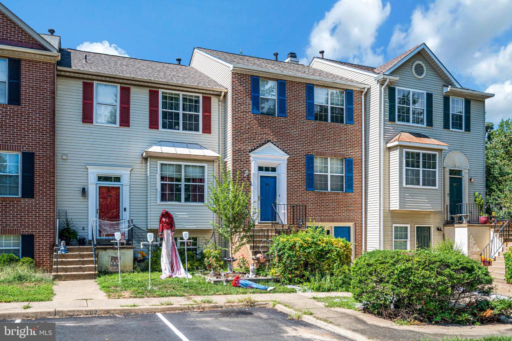 205 CLUB HOUSE ROAD