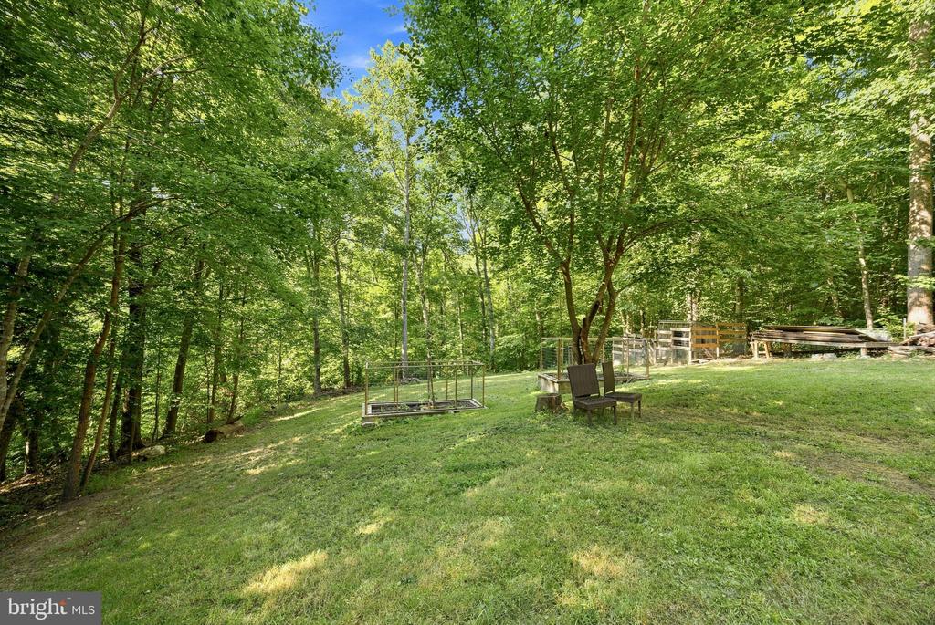 11 COBBLESTONE WAY