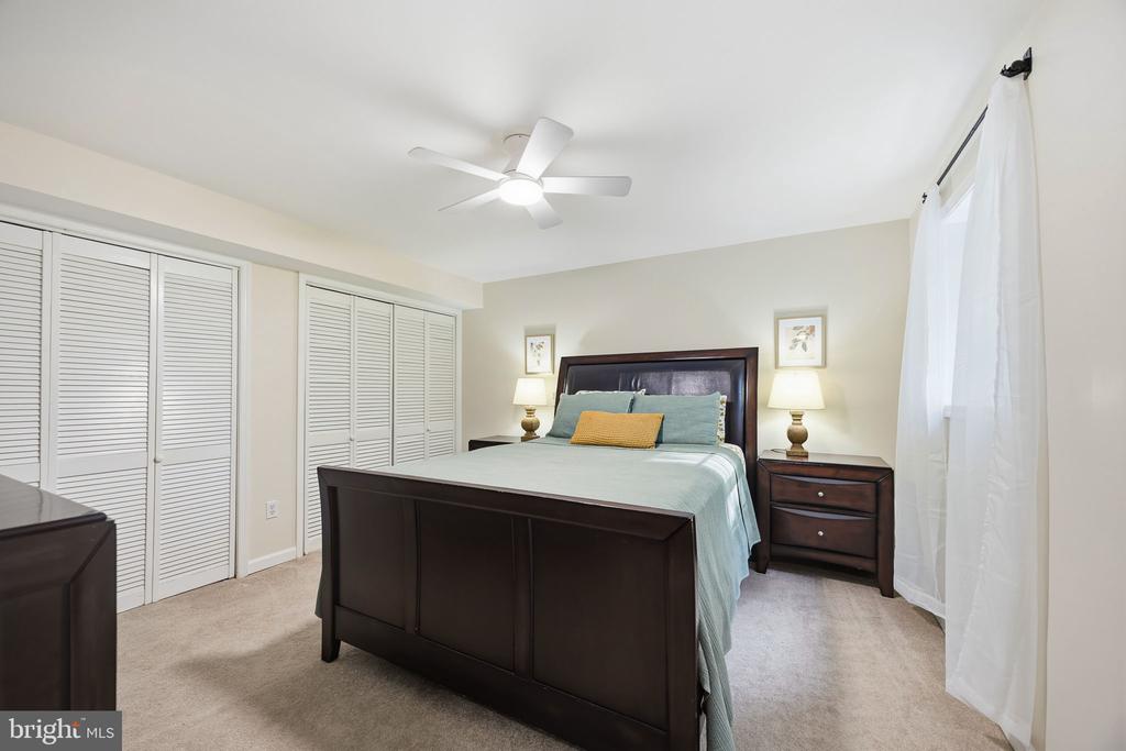 11 COBBLESTONE WAY
