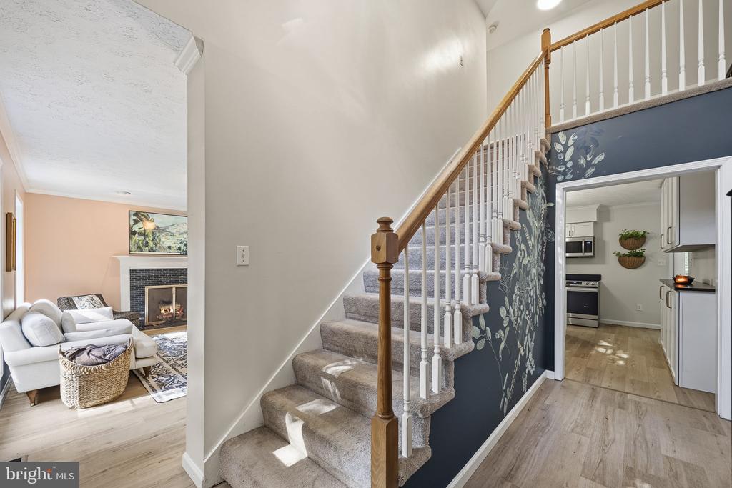 11 COBBLESTONE WAY