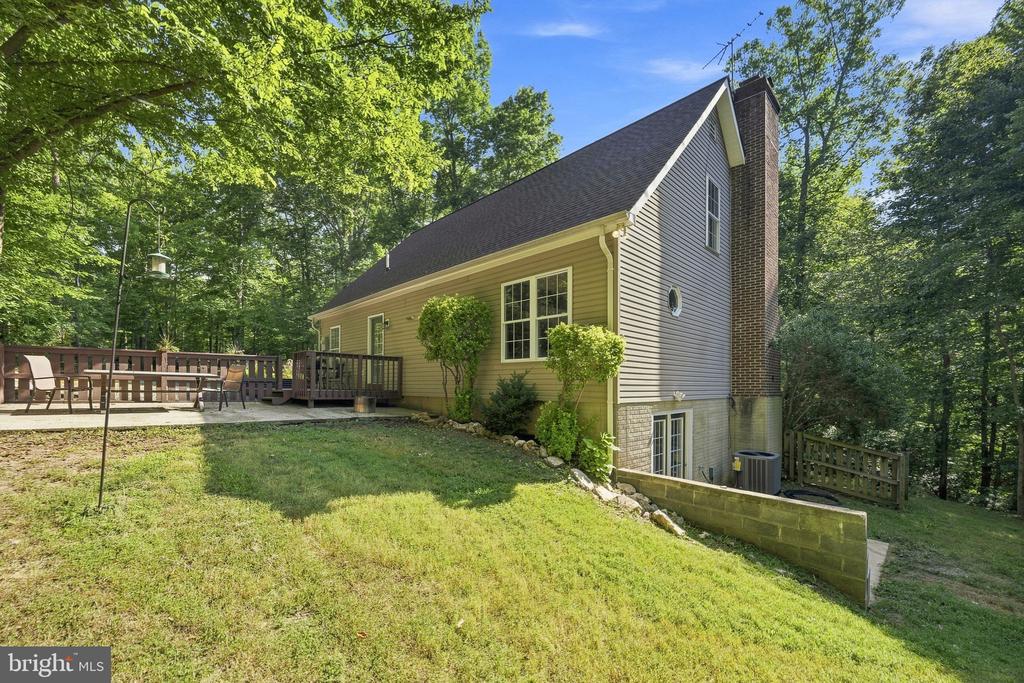 11 COBBLESTONE WAY