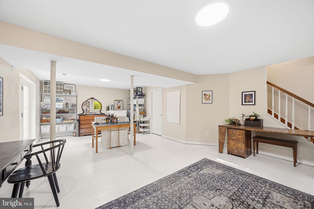 11 COBBLESTONE WAY