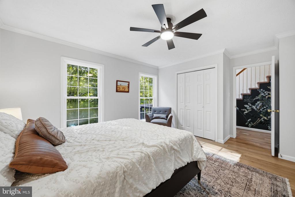11 COBBLESTONE WAY