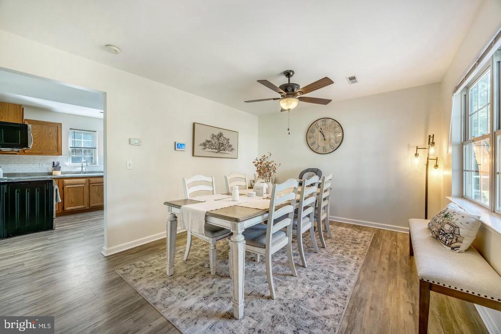 36 PLUMOSA DRIVE