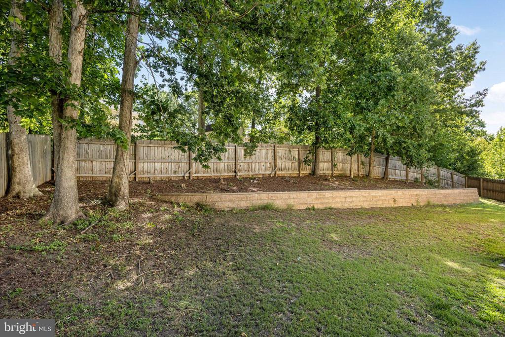 36 PLUMOSA DRIVE