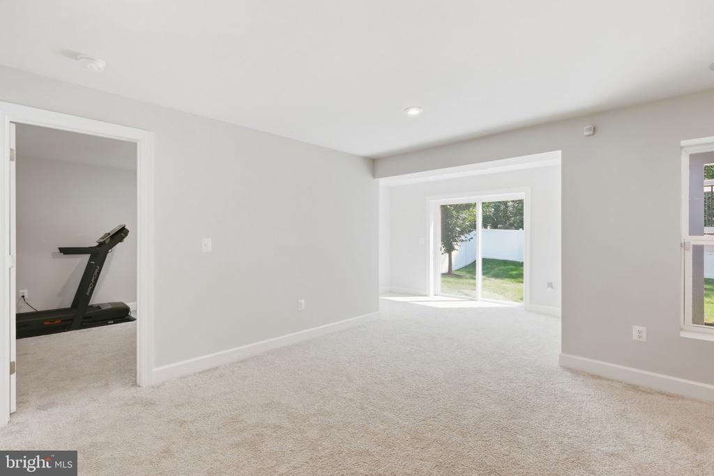 125 HIBISCUS DRIVE