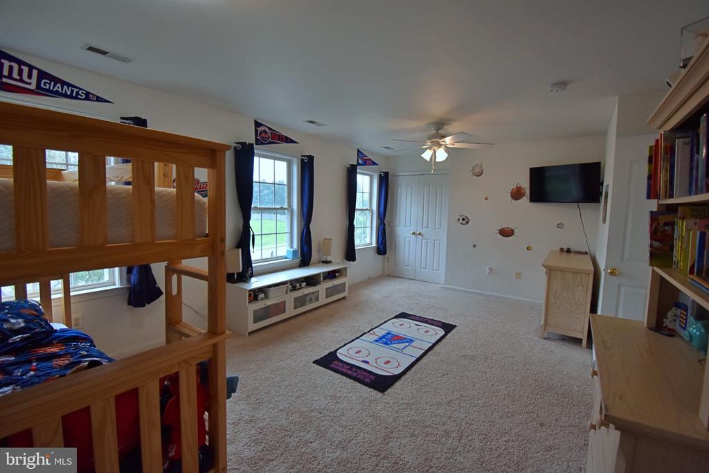 34 ASHCROFT DRIVE