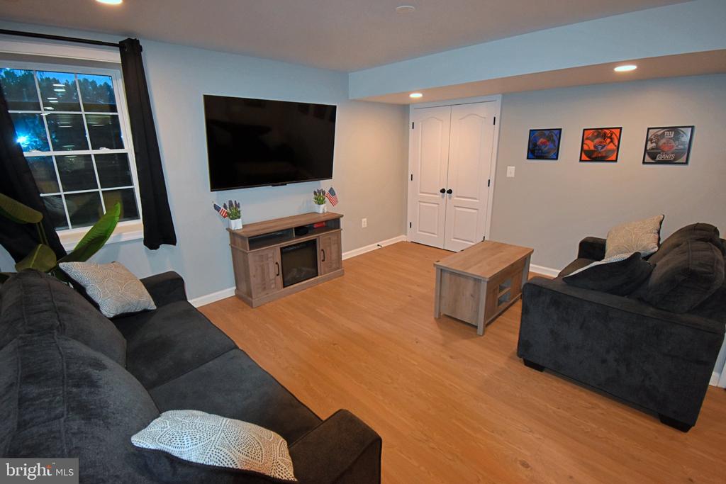 34 ASHCROFT DRIVE