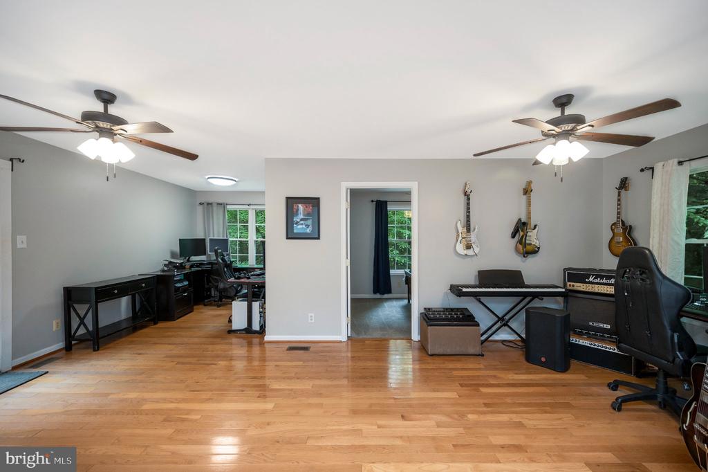679 CROPP ROAD
