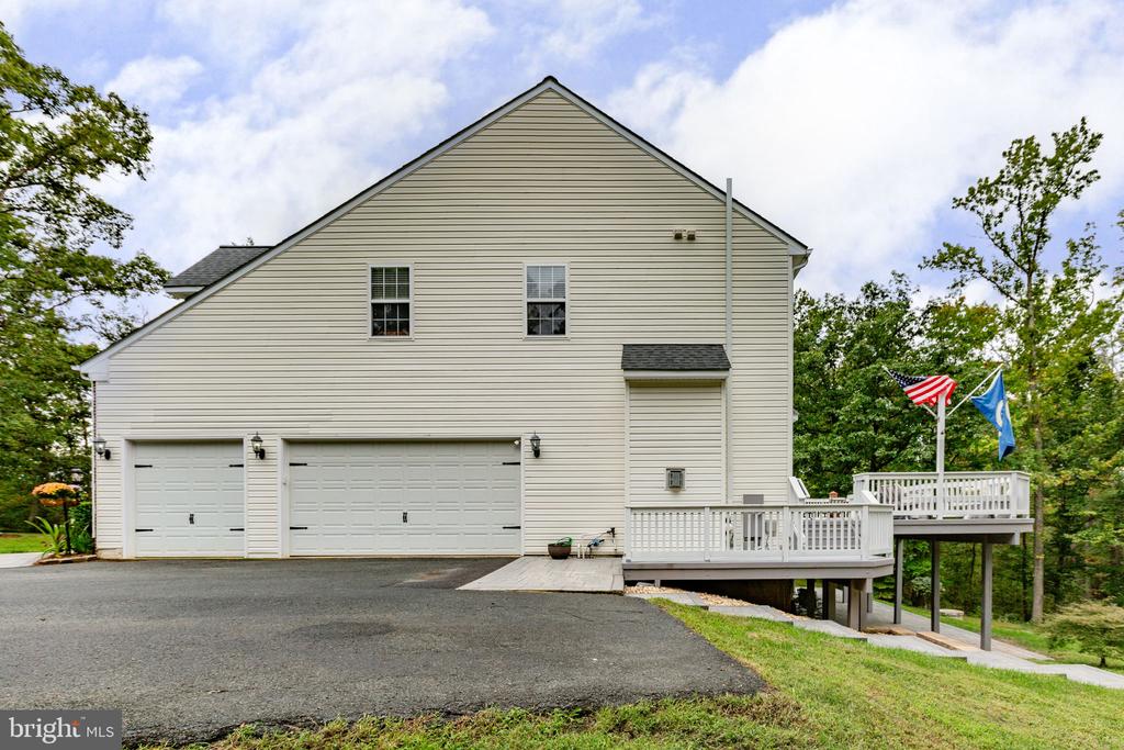 63 BROOKESMILL LANE