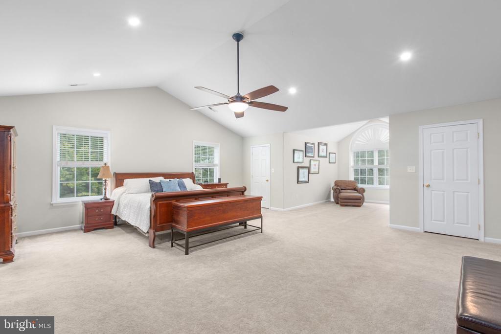 63 BROOKESMILL LANE