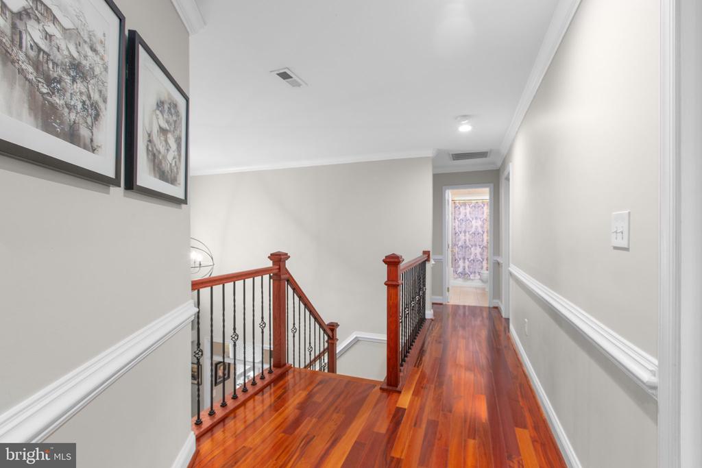 63 BROOKESMILL LANE