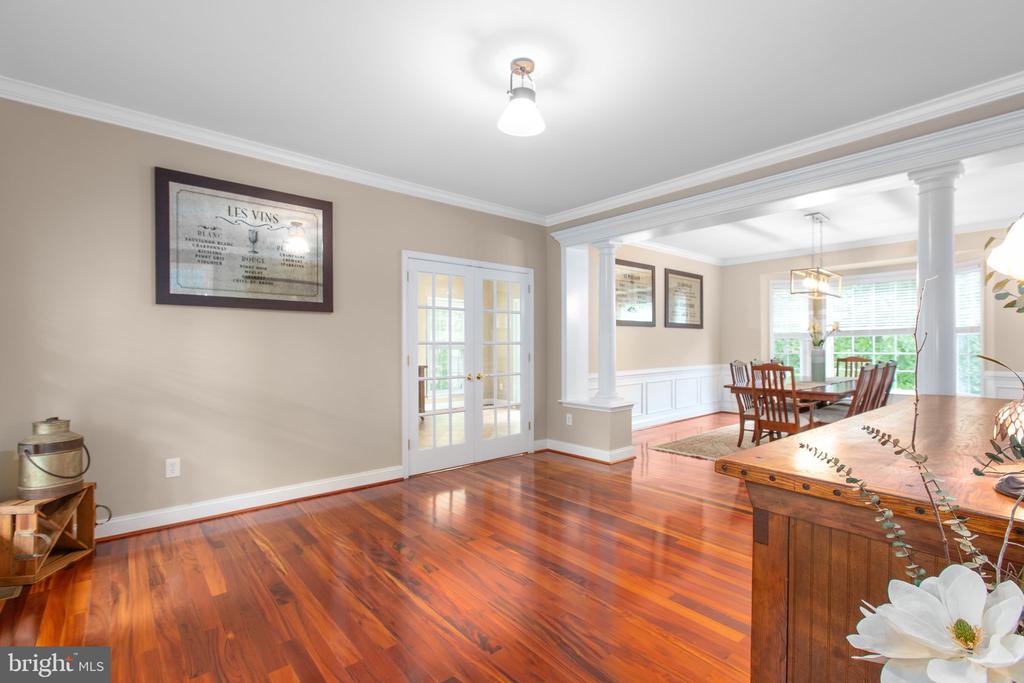63 BROOKESMILL LANE