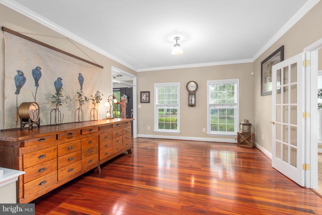 63 BROOKESMILL LANE