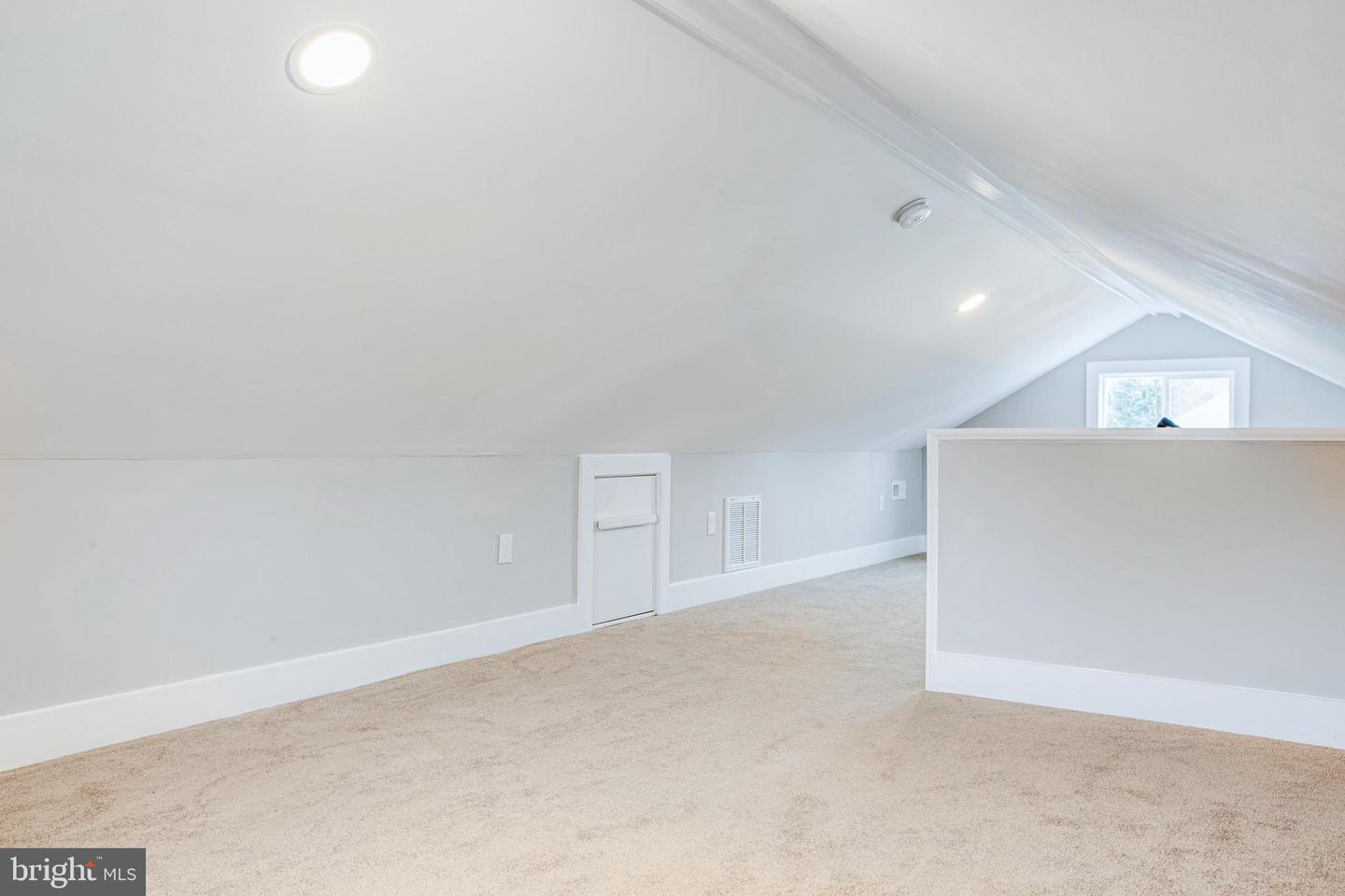 118 Mimosa AVENUE