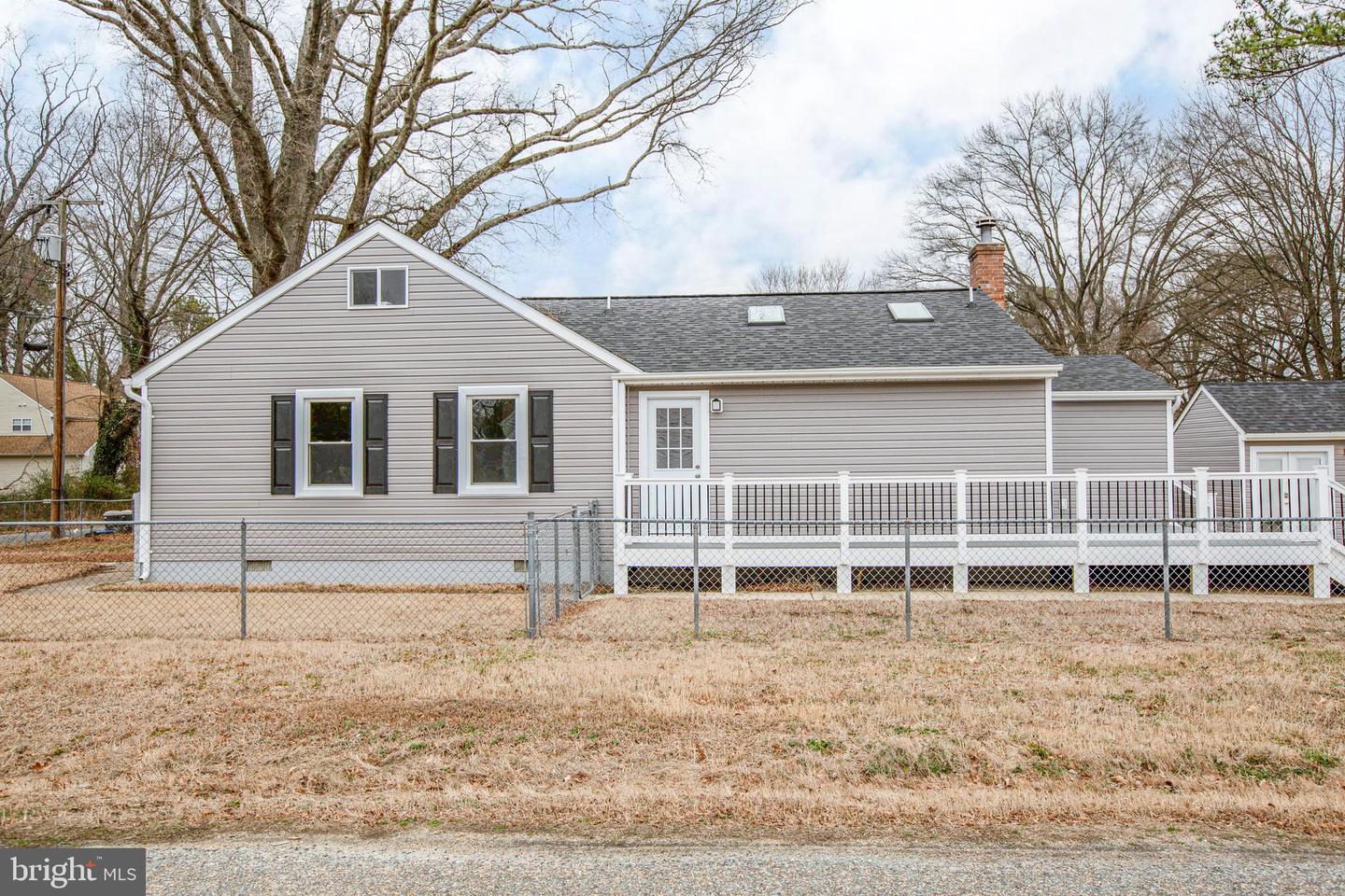 118 Mimosa AVENUE