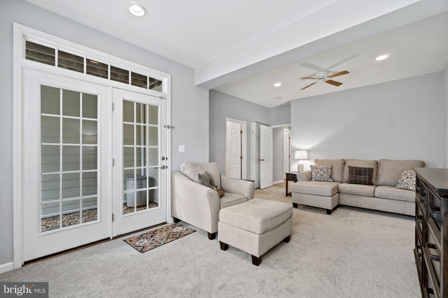 305 Monroe Point Dr.