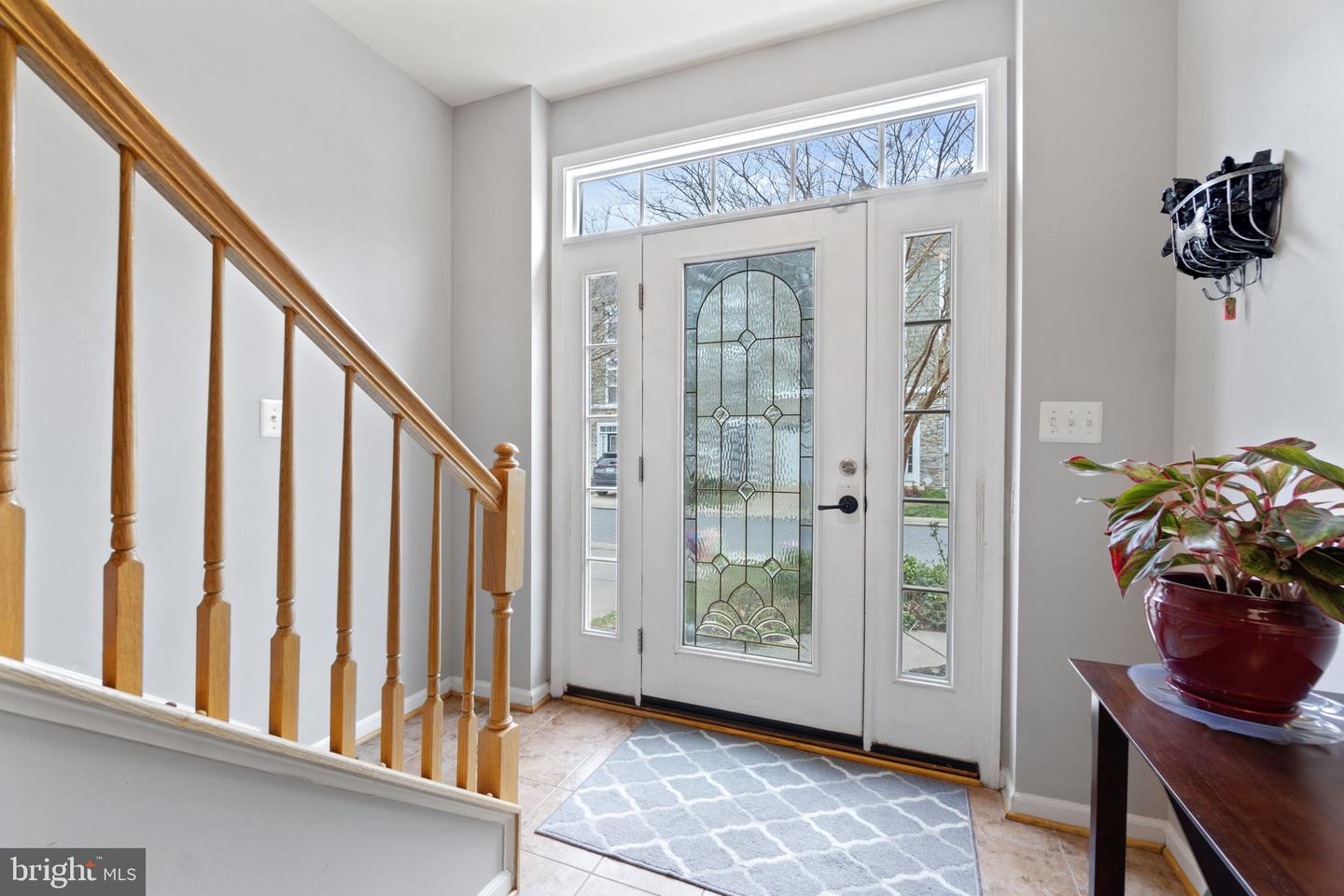 305 Monroe Point Dr.