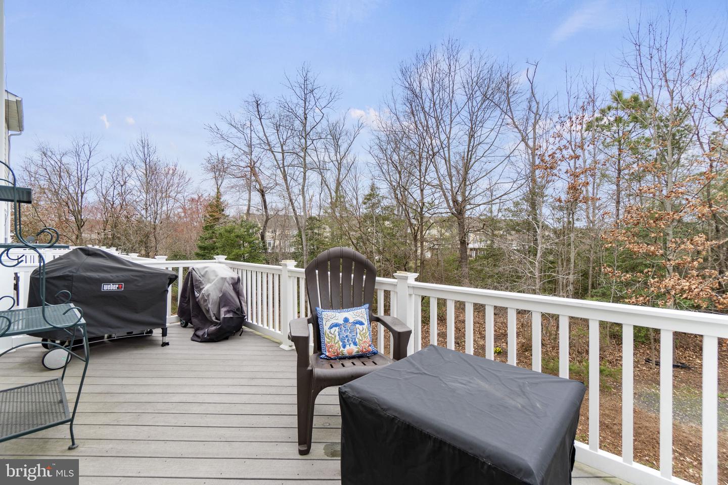 305 Monroe Point Dr.