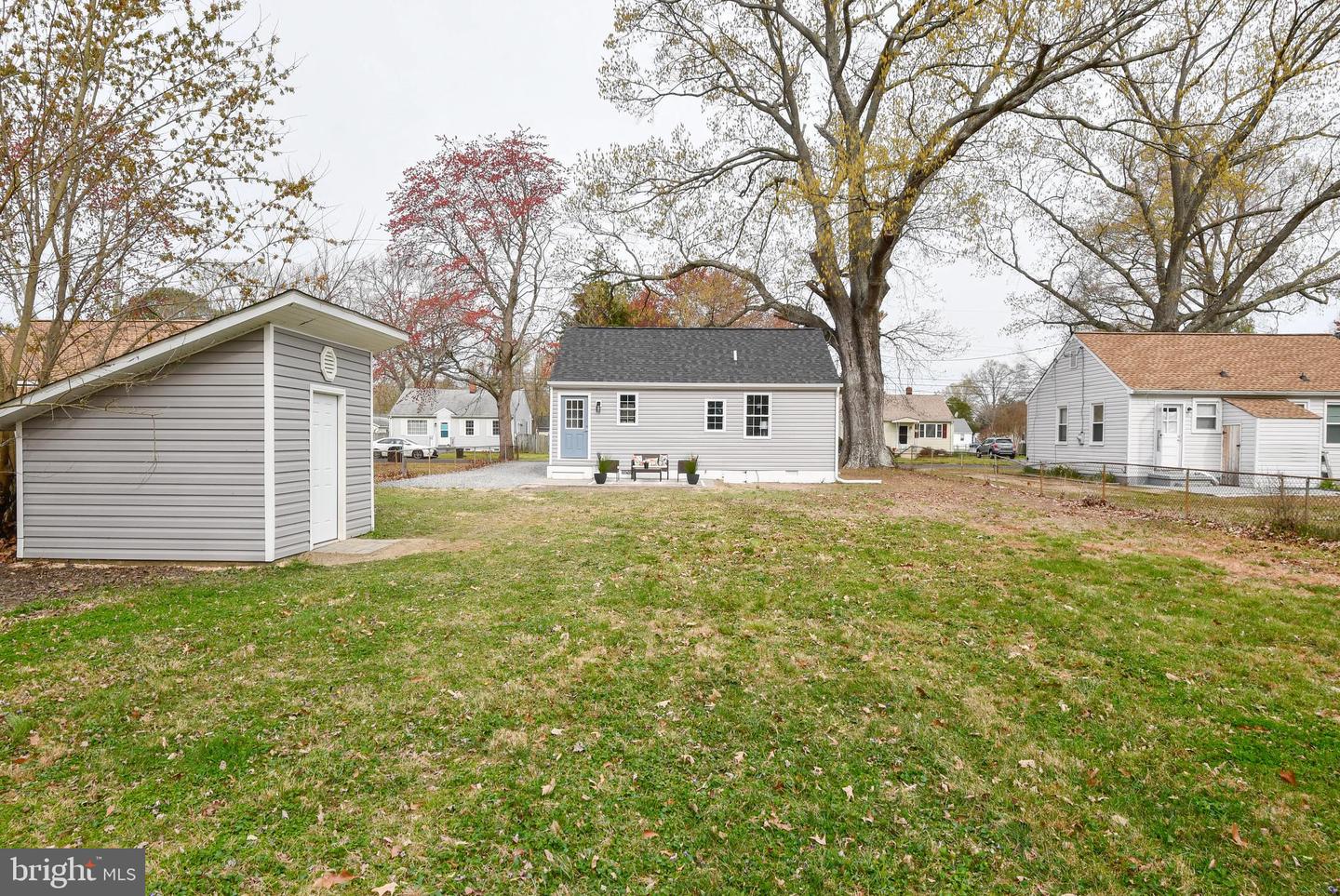 206 Locust AVENUE