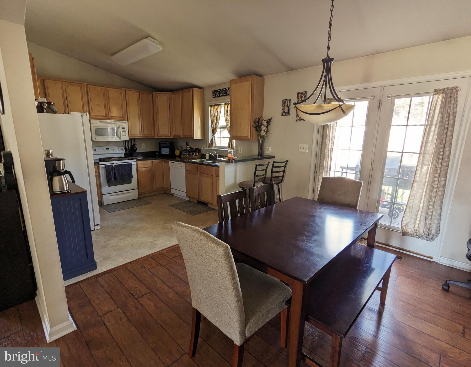 38 Westmoreland Dr