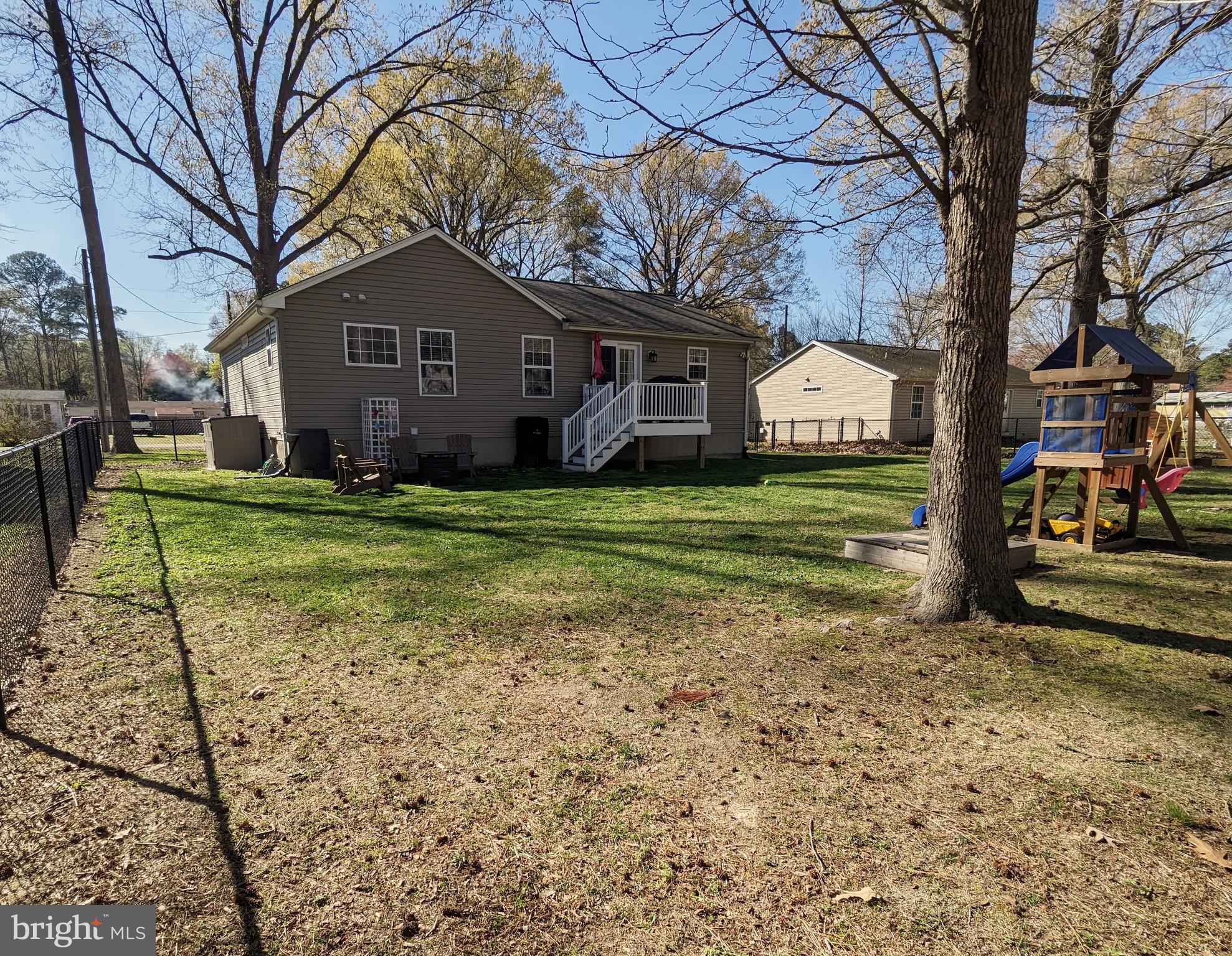 38 Westmoreland Dr
