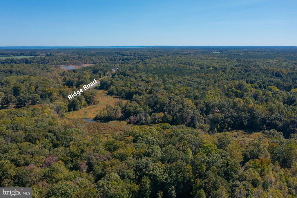 Round Hill Road & Ridge Road