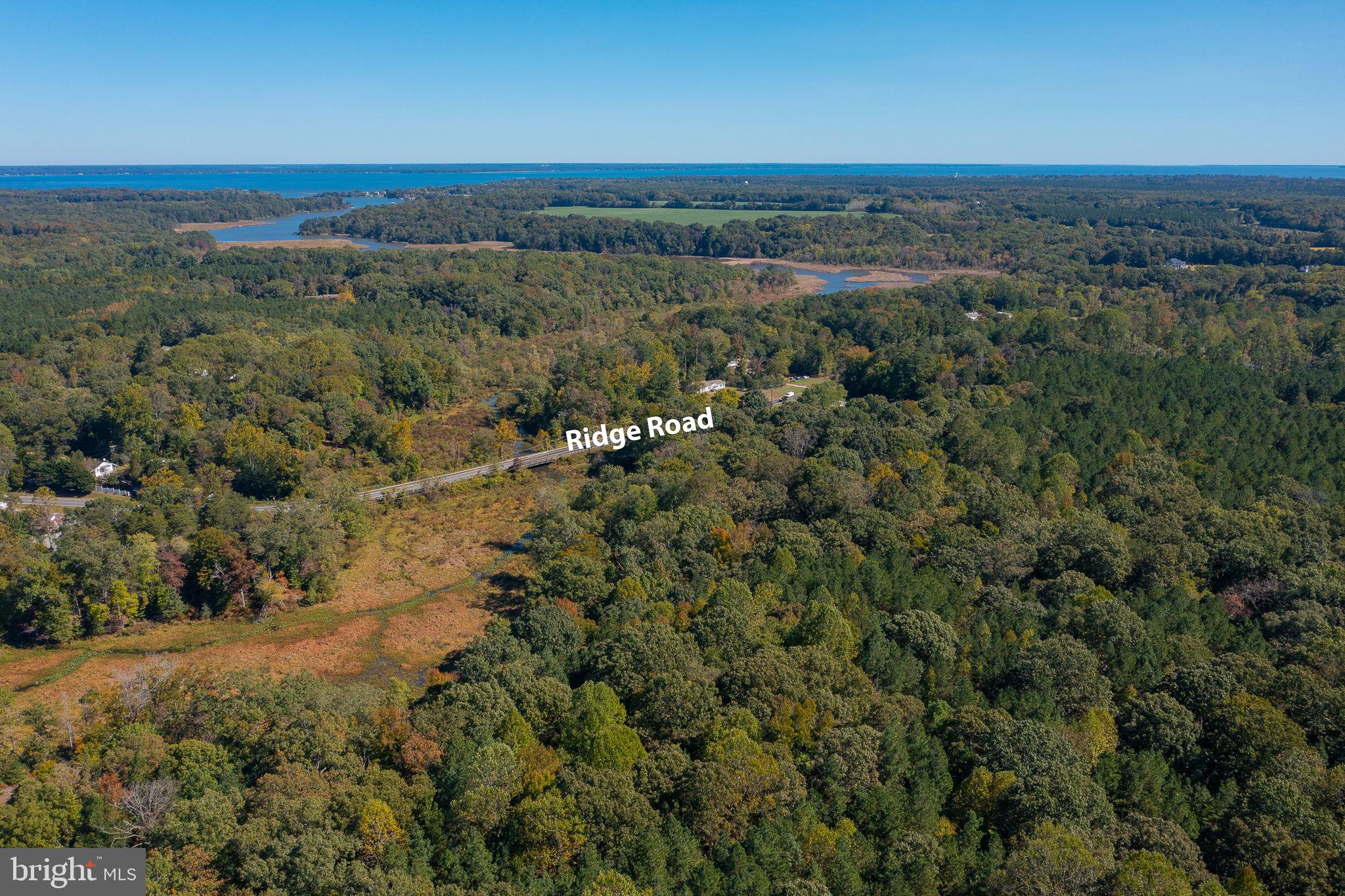 Round Hill Road & Ridge Road