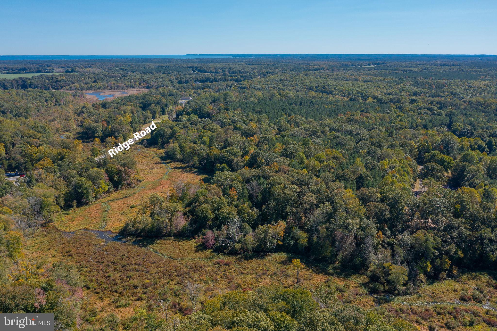Round Hill Road & Ridge Road