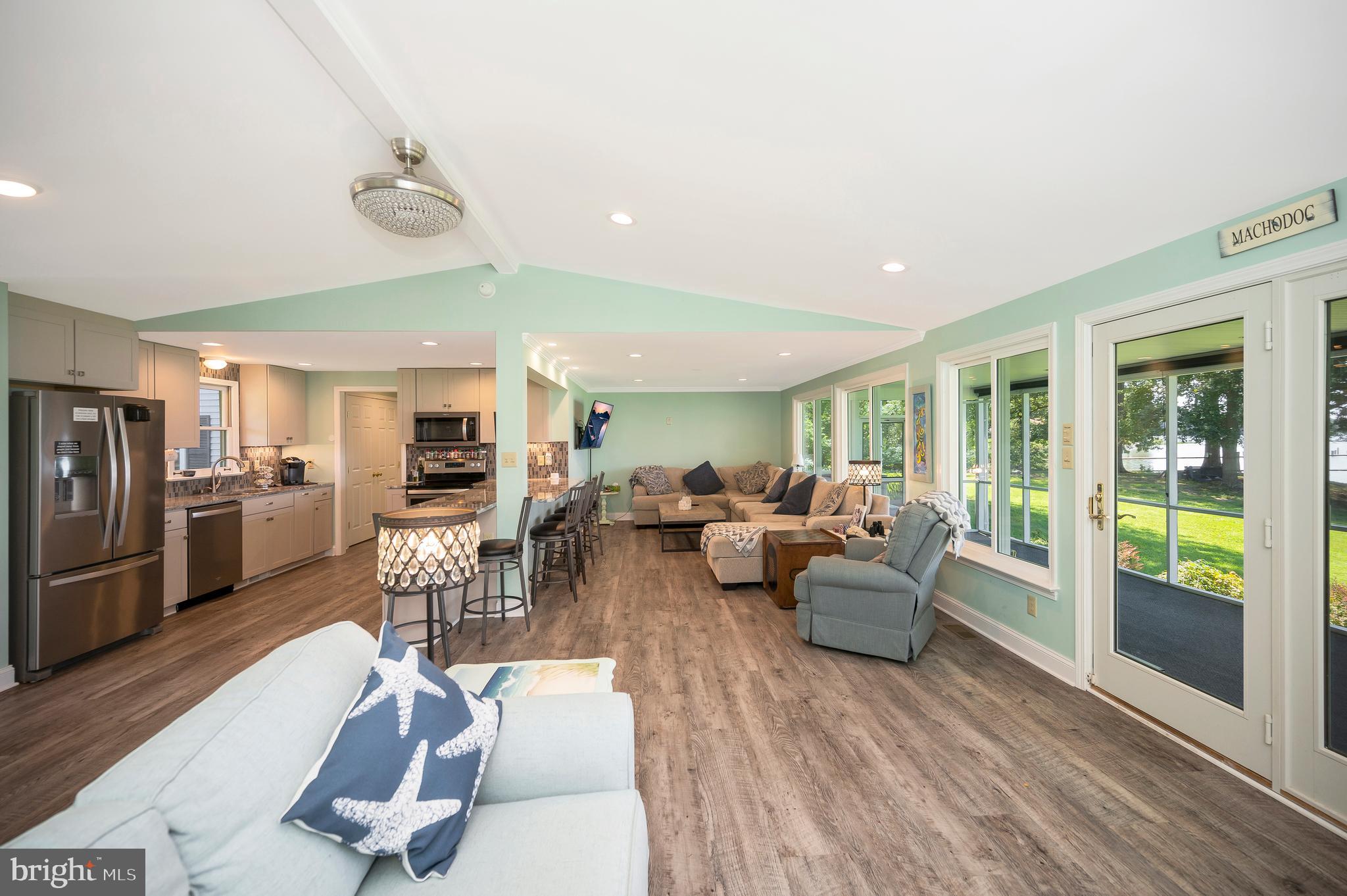 467 GRANDVIEW LANDING