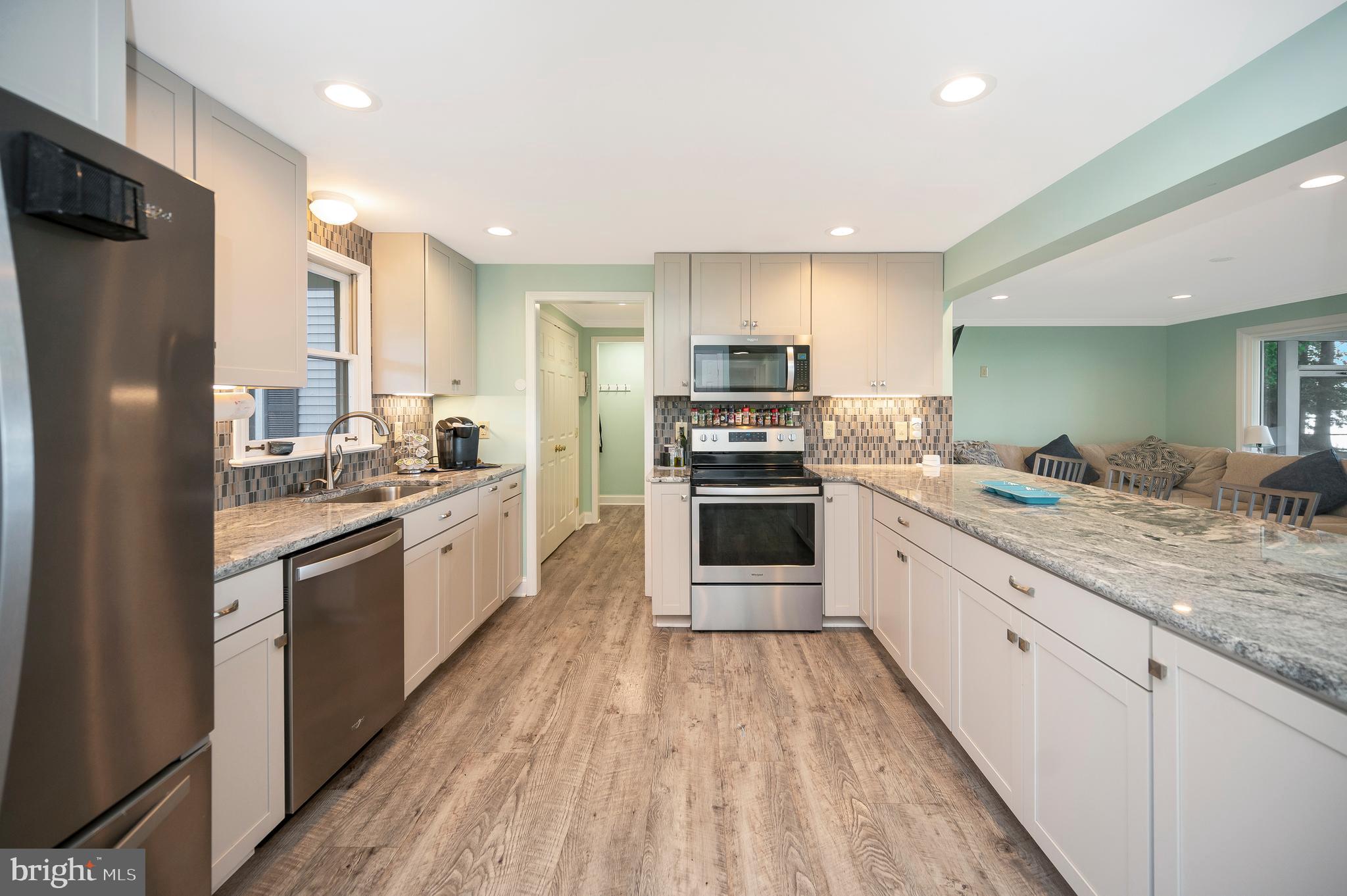 467 GRANDVIEW LANDING