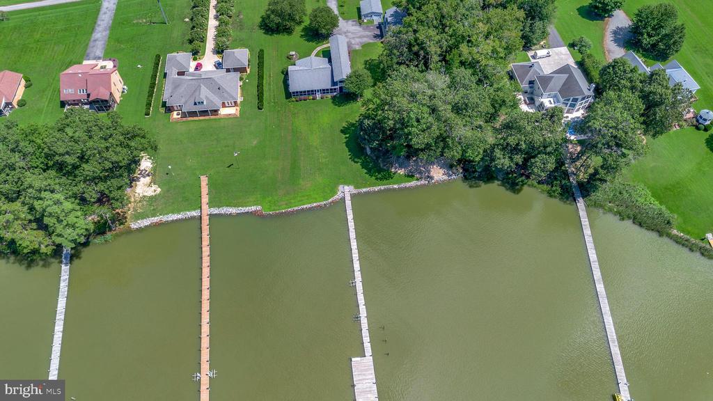 467 GRANDVIEW LANDING
