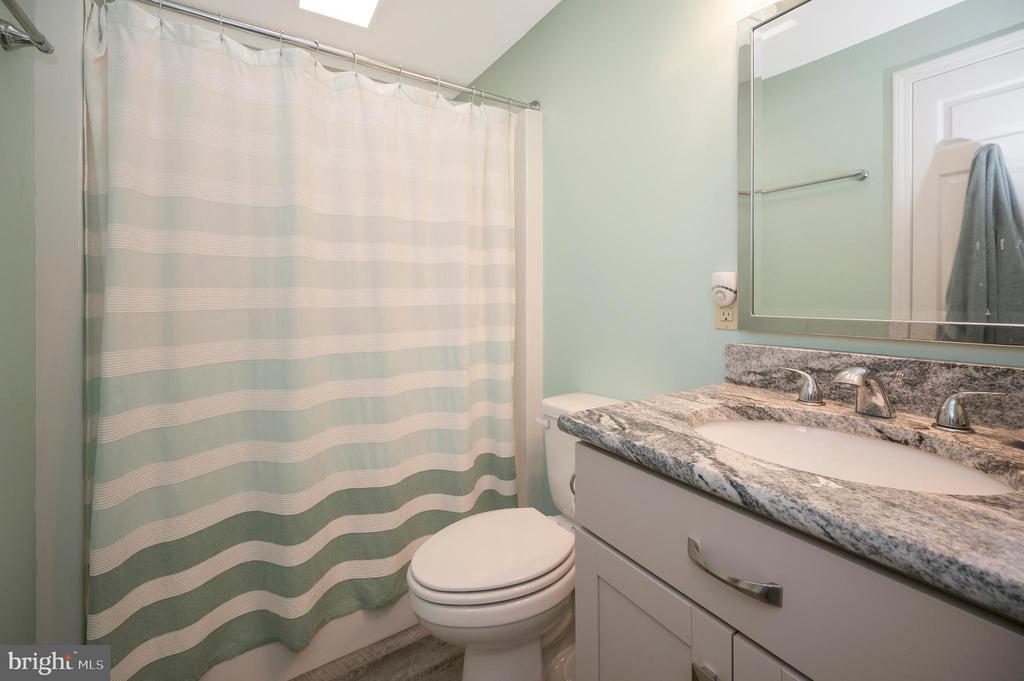 467 GRANDVIEW LANDING